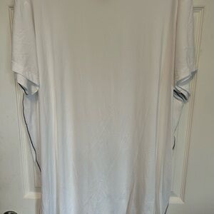 Duluth Trading Co White Short Sleeve Tee